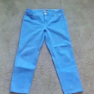 So Slimming Chico's Blue Jeans Skinny Legs Denim Women Casual Pants Size 1